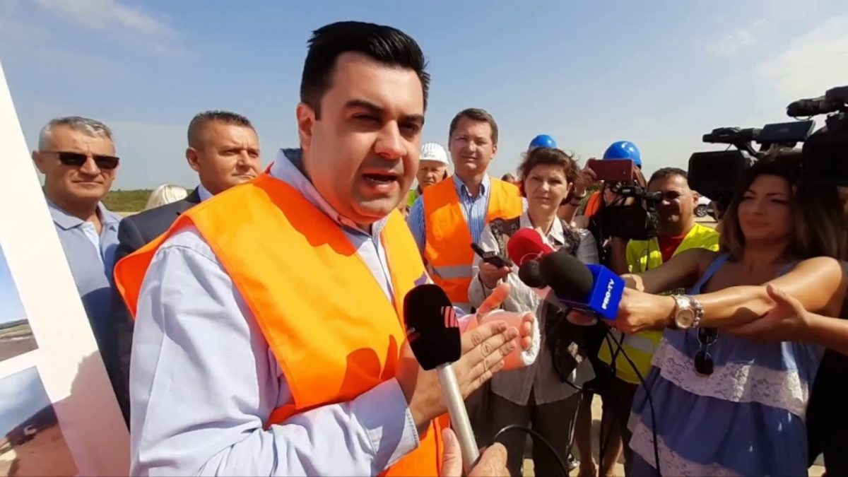 VIDEO | Selina – Trameco muncește de zor | Ministrul Cuc acuză Strabag că blochează autostrada A3, în Bihor!